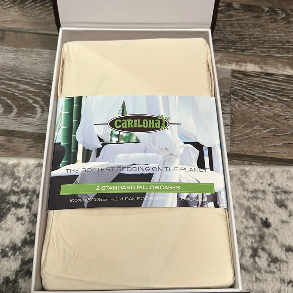 Cariloha standard size Ivory pillow case set